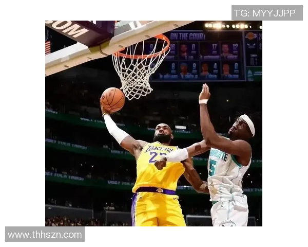 2009年湖人队与黄蜂队激战回顾：经典对决与精彩瞬间全解析